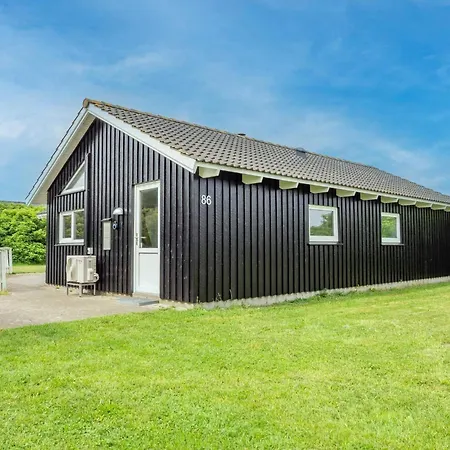 4 Star In Harboore Feriehus Vejlby (Harboore)