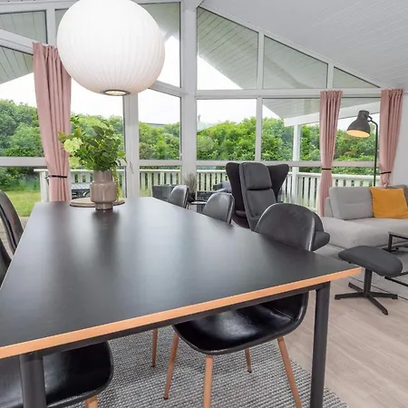4 Star In Harboore Semesterbostad